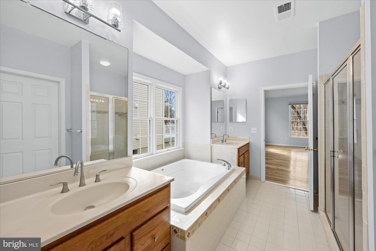 20089 BOXWOOD PL, ASHBURN, Virginia 20147, 4 Bedrooms Bedrooms, ,3 BathroomsBathrooms,Residential,For sale,20089 BOXWOOD PL,VALO2116870 MLS # VALO2116870