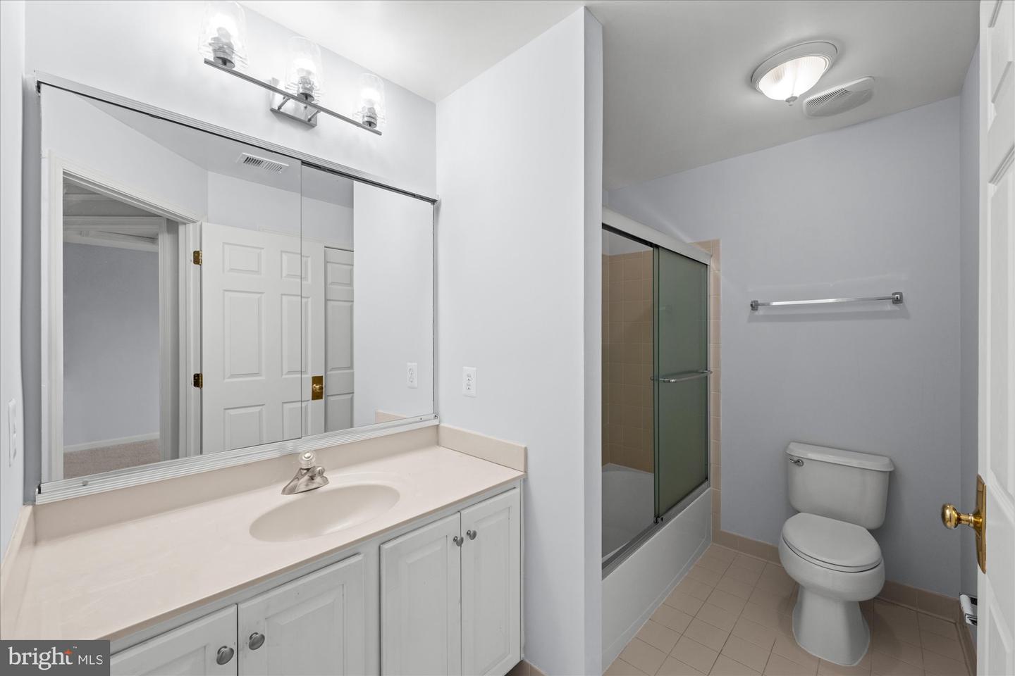 20089 BOXWOOD PL, ASHBURN, Virginia 20147, 4 Bedrooms Bedrooms, ,3 BathroomsBathrooms,Residential,For sale,20089 BOXWOOD PL,VALO2116870 MLS # VALO2116870