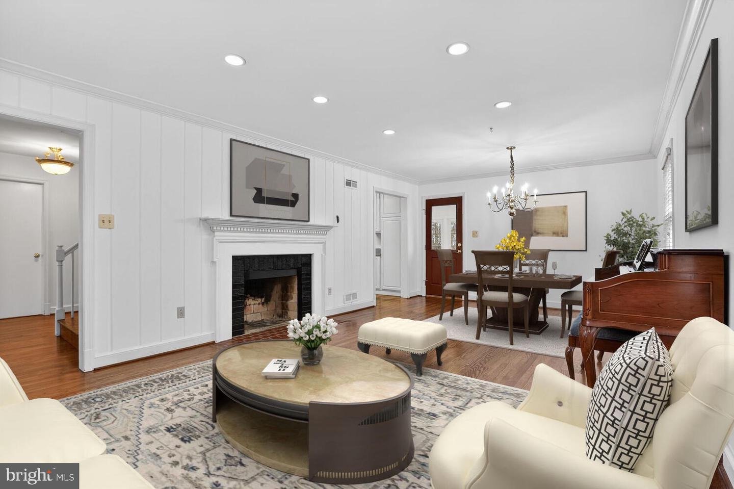 2420 CAMERON MILLS RD, ALEXANDRIA, Virginia 22302, 3 Bedrooms Bedrooms, ,2 BathroomsBathrooms,Residential,For sale,2420 CAMERON MILLS RD,VAAX2054552 MLS # VAAX2054552