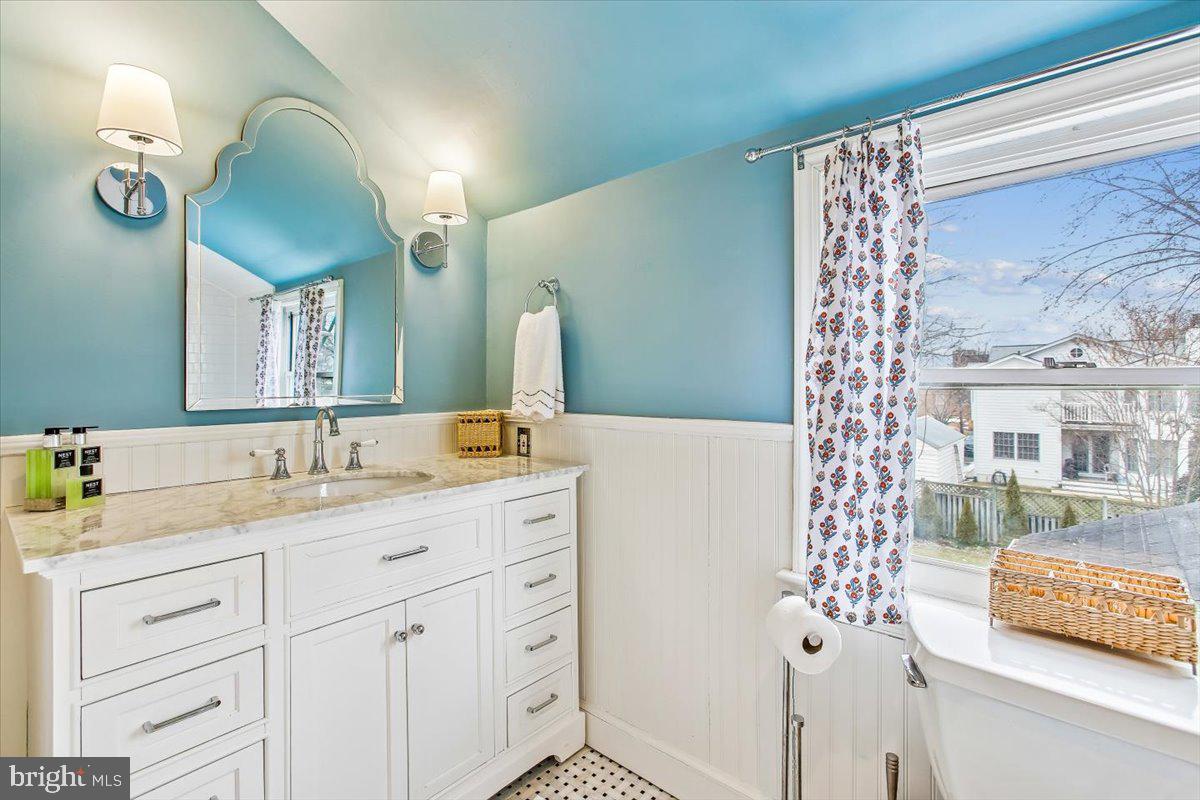 2609 DAVIS AVE., ALEXANDRIA, Virginia 22302, 3 Bedrooms Bedrooms, ,2 BathroomsBathrooms,Residential,For sale,2609 DAVIS AVE.,VAAX2054564 MLS # VAAX2054564