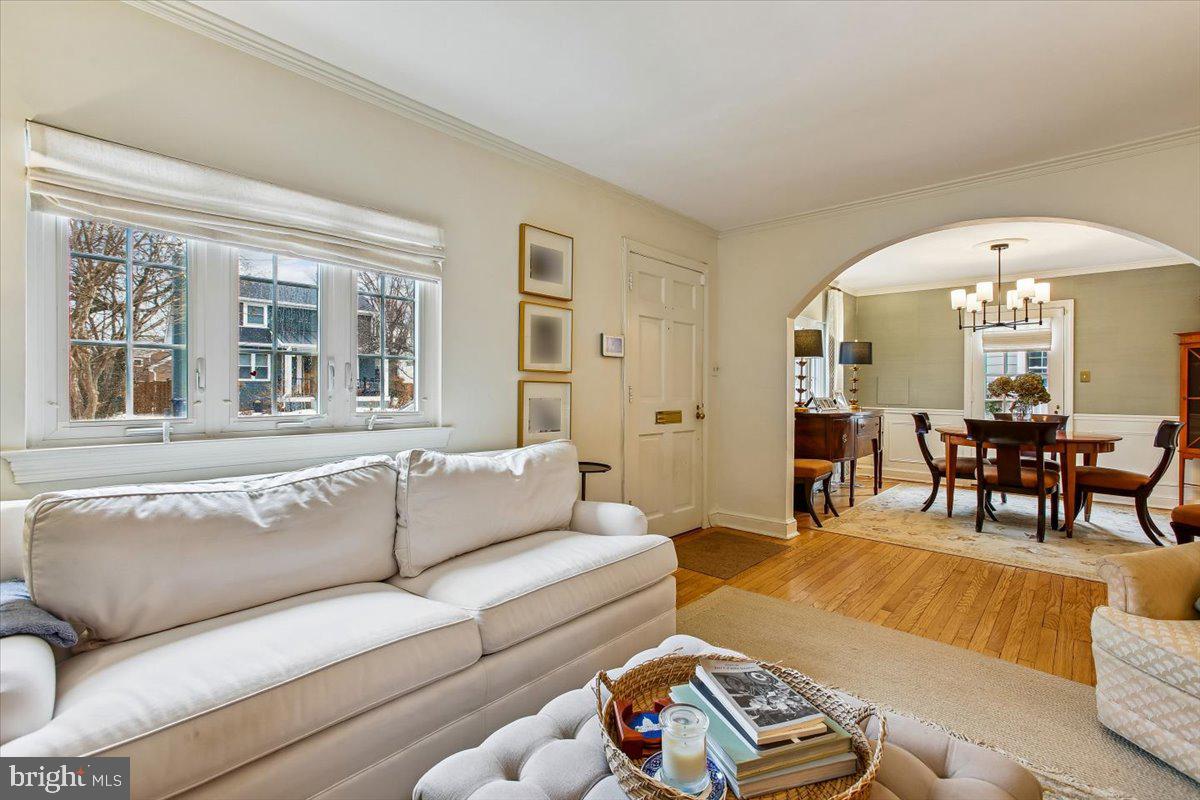 2609 DAVIS AVE., ALEXANDRIA, Virginia 22302, 3 Bedrooms Bedrooms, ,2 BathroomsBathrooms,Residential,For sale,2609 DAVIS AVE.,VAAX2054564 MLS # VAAX2054564