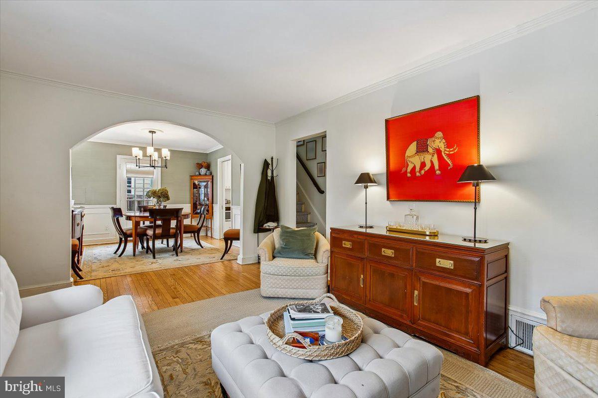 2609 DAVIS AVE., ALEXANDRIA, Virginia 22302, 3 Bedrooms Bedrooms, ,2 BathroomsBathrooms,Residential,For sale,2609 DAVIS AVE.,VAAX2054564 MLS # VAAX2054564