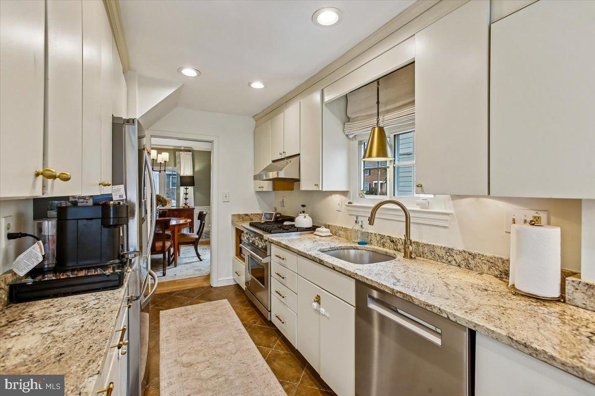 2609 DAVIS AVE., ALEXANDRIA, Virginia 22302, 3 Bedrooms Bedrooms, ,2 BathroomsBathrooms,Residential,For sale,2609 DAVIS AVE.,VAAX2054564 MLS # VAAX2054564