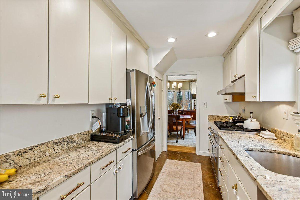 2609 DAVIS AVE., ALEXANDRIA, Virginia 22302, 3 Bedrooms Bedrooms, ,2 BathroomsBathrooms,Residential,For sale,2609 DAVIS AVE.,VAAX2054564 MLS # VAAX2054564