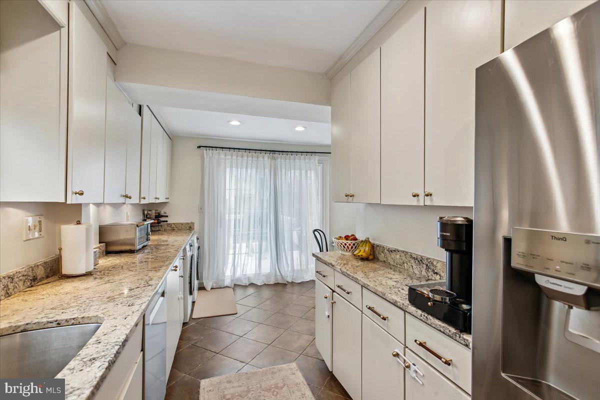 2609 DAVIS AVE., ALEXANDRIA, Virginia 22302, 3 Bedrooms Bedrooms, ,2 BathroomsBathrooms,Residential,For sale,2609 DAVIS AVE.,VAAX2054564 MLS # VAAX2054564