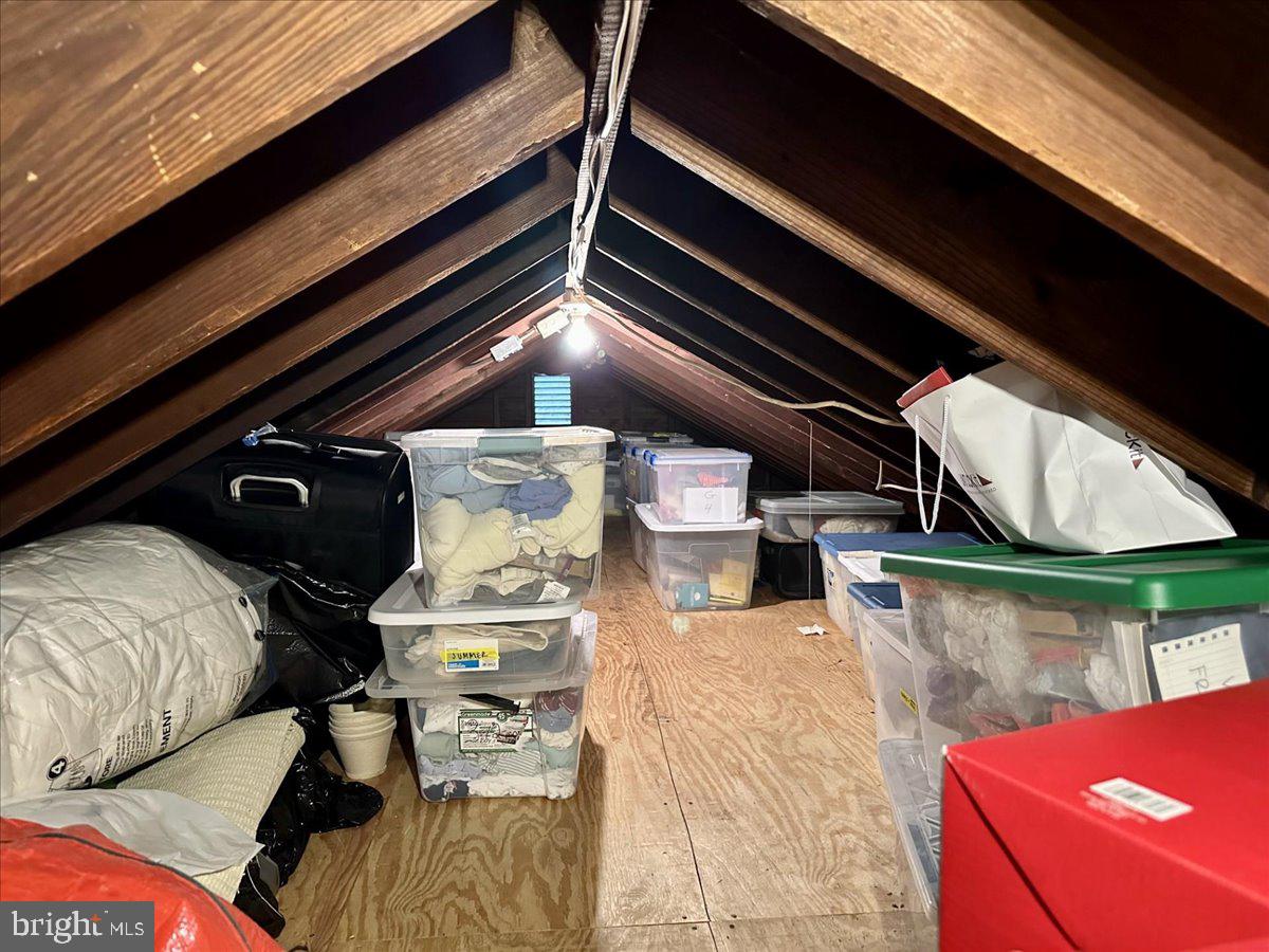 2609 DAVIS AVE., ALEXANDRIA, Virginia 22302, 3 Bedrooms Bedrooms, ,2 BathroomsBathrooms,Residential,For sale,2609 DAVIS AVE.,VAAX2054564 MLS # VAAX2054564