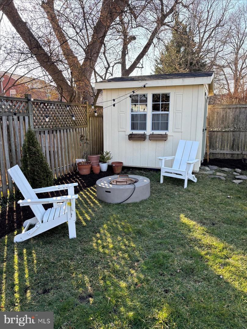 2609 DAVIS AVE., ALEXANDRIA, Virginia 22302, 3 Bedrooms Bedrooms, ,2 BathroomsBathrooms,Residential,For sale,2609 DAVIS AVE.,VAAX2054564 MLS # VAAX2054564