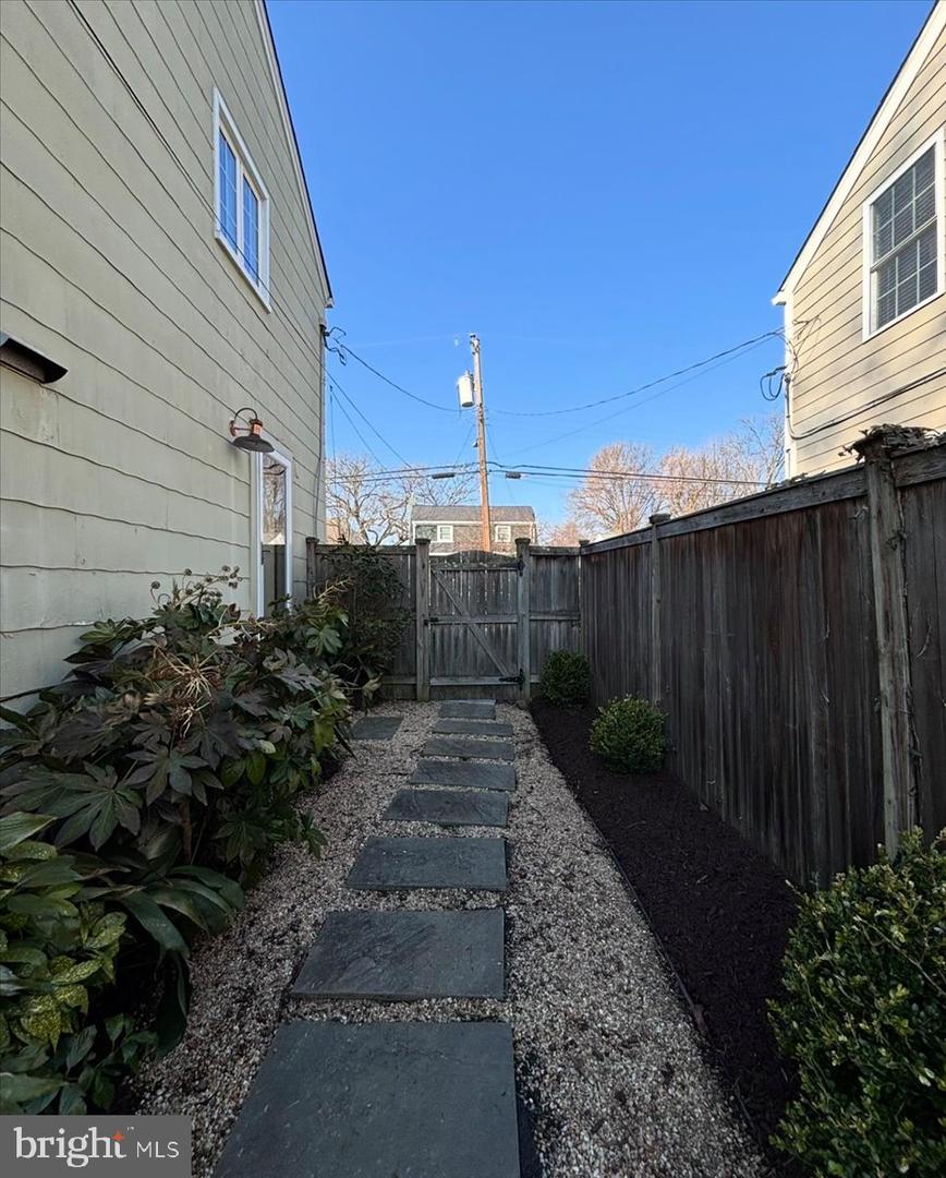 2609 DAVIS AVE., ALEXANDRIA, Virginia 22302, 3 Bedrooms Bedrooms, ,2 BathroomsBathrooms,Residential,For sale,2609 DAVIS AVE.,VAAX2054564 MLS # VAAX2054564