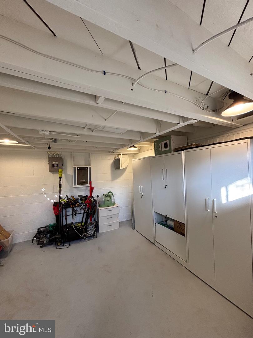 2609 DAVIS AVE., ALEXANDRIA, Virginia 22302, 3 Bedrooms Bedrooms, ,2 BathroomsBathrooms,Residential,For sale,2609 DAVIS AVE.,VAAX2054564 MLS # VAAX2054564