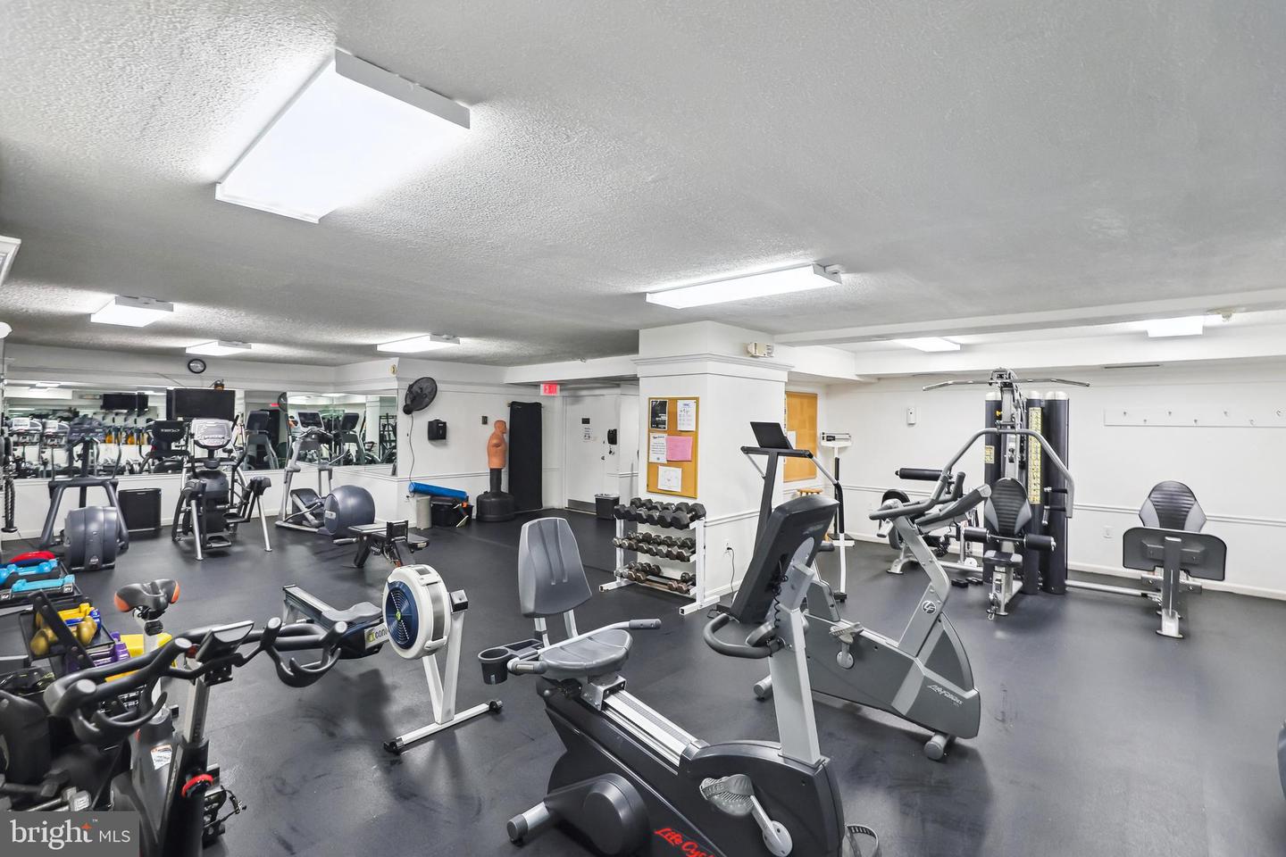 3001 VEAZEY TER NW #1505, WASHINGTON, District Of Columbia 20008, 1 Bedroom Bedrooms, ,1 BathroomBathrooms,Residential,For sale,3001 VEAZEY TER NW #1505,DCDC2248126 MLS # DCDC2248126