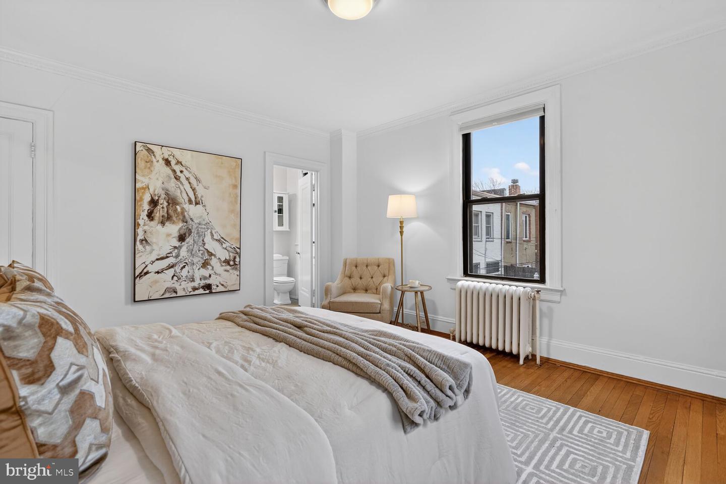 1915 16TH ST NW #203, WASHINGTON, District Of Columbia 20009, 1 Bedroom Bedrooms, 4 Rooms Rooms,1 BathroomBathrooms,Residential,For sale,1915 16TH ST NW #203,DCDC2248130 MLS # DCDC2248130