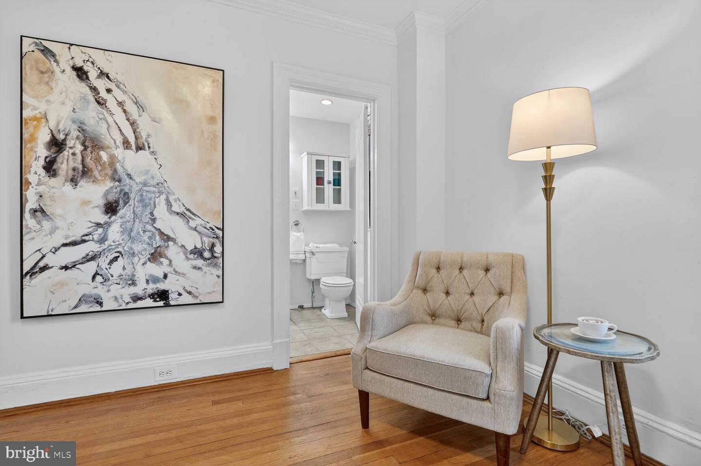 1915 16TH ST NW #203, WASHINGTON, District Of Columbia 20009, 1 Bedroom Bedrooms, 4 Rooms Rooms,1 BathroomBathrooms,Residential,For sale,1915 16TH ST NW #203,DCDC2248130 MLS # DCDC2248130