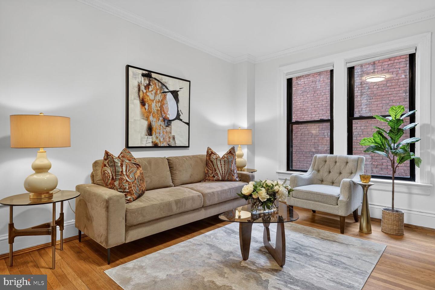 1915 16TH ST NW #203, WASHINGTON, District Of Columbia 20009, 1 Bedroom Bedrooms, 4 Rooms Rooms,1 BathroomBathrooms,Residential,For sale,1915 16TH ST NW #203,DCDC2248130 MLS # DCDC2248130