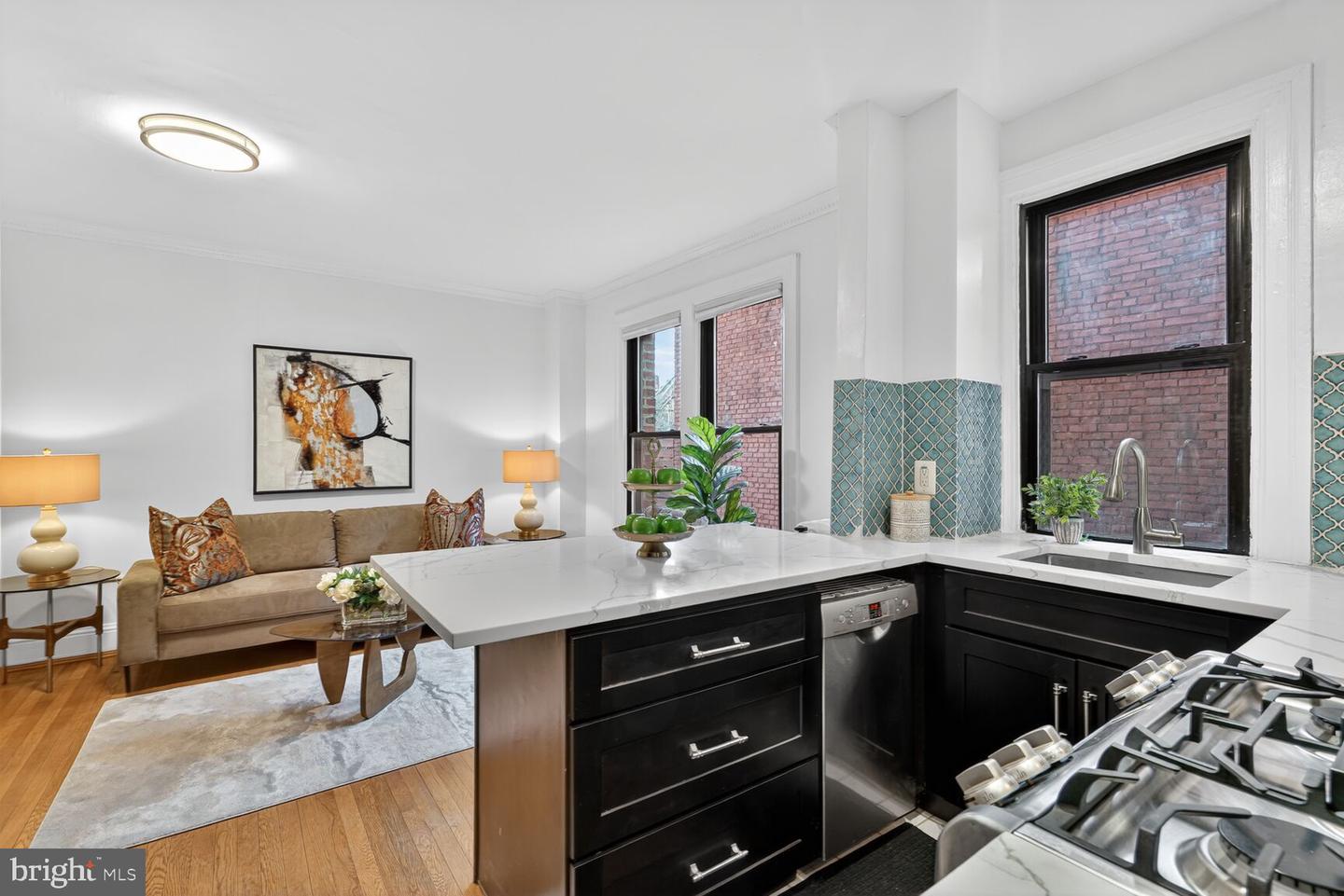 1915 16TH ST NW #203, WASHINGTON, District Of Columbia 20009, 1 Bedroom Bedrooms, 4 Rooms Rooms,1 BathroomBathrooms,Residential,For sale,1915 16TH ST NW #203,DCDC2248130 MLS # DCDC2248130