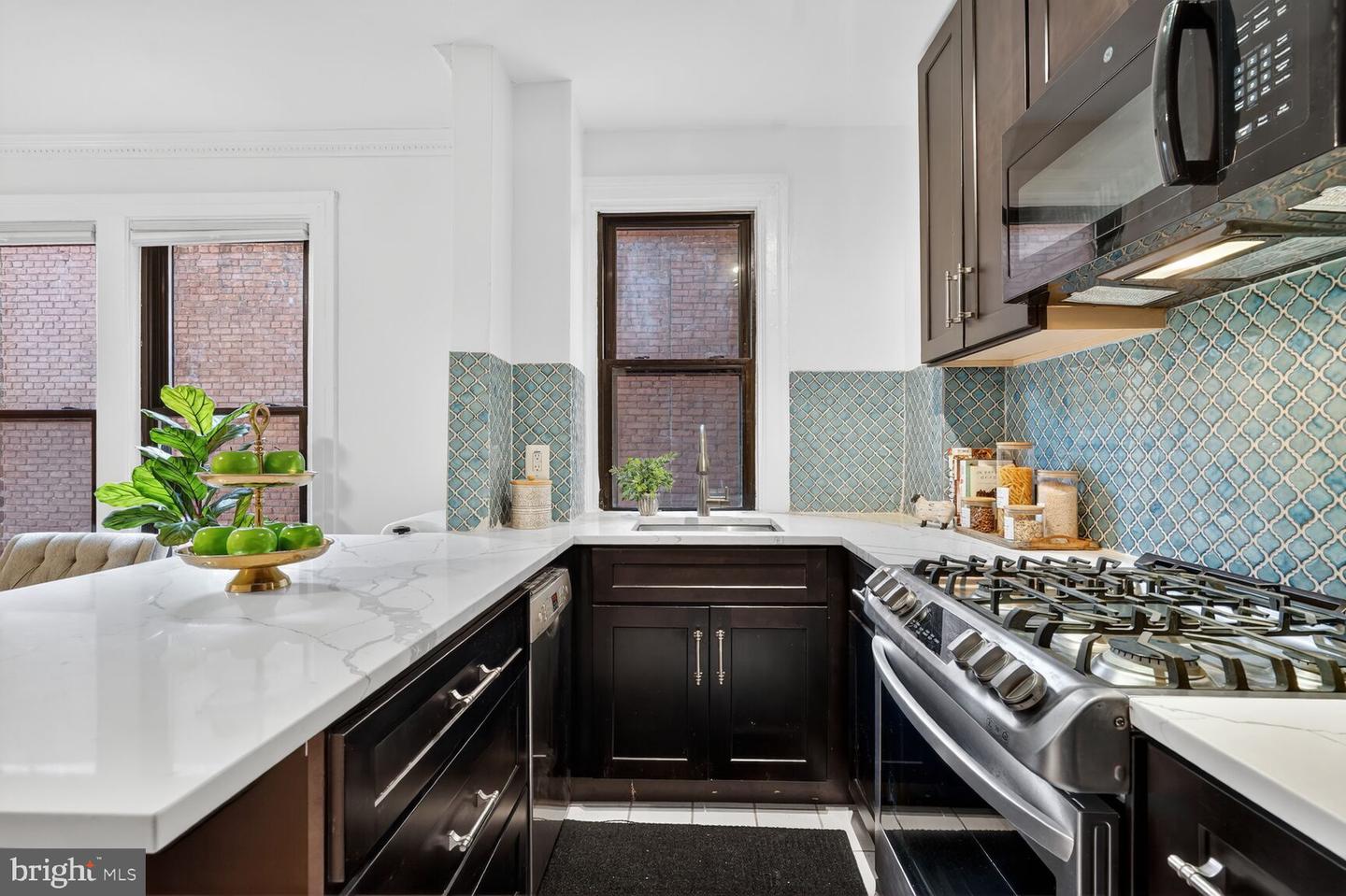 1915 16TH ST NW #203, WASHINGTON, District Of Columbia 20009, 1 Bedroom Bedrooms, 4 Rooms Rooms,1 BathroomBathrooms,Residential,For sale,1915 16TH ST NW #203,DCDC2248130 MLS # DCDC2248130