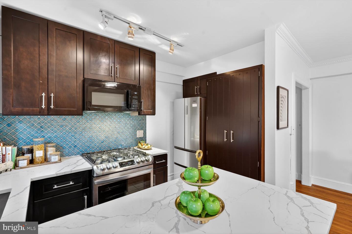 1915 16TH ST NW #203, WASHINGTON, District Of Columbia 20009, 1 Bedroom Bedrooms, 4 Rooms Rooms,1 BathroomBathrooms,Residential,For sale,1915 16TH ST NW #203,DCDC2248130 MLS # DCDC2248130