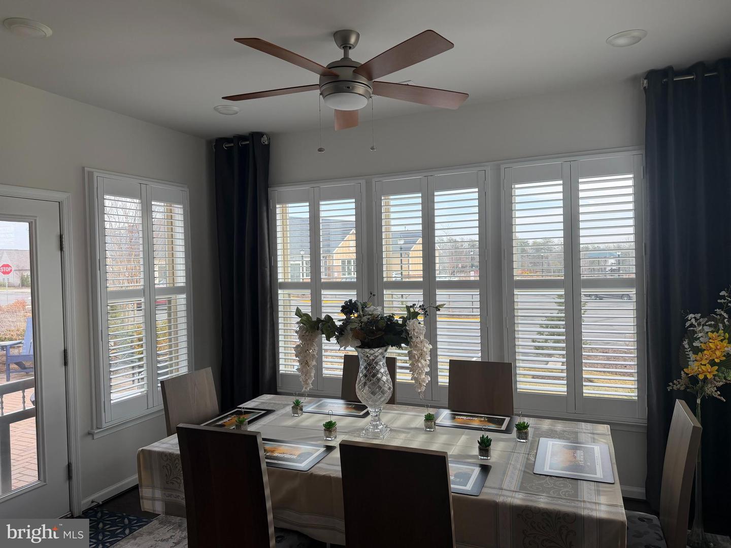 6863 MOONSTONE PEONY LN, HAYMARKET, Virginia 20169, 2 Bedrooms Bedrooms, 11 Rooms Rooms,2 BathroomsBathrooms,Residential,For sale,6863 MOONSTONE PEONY LN,VAPW2113430 MLS # VAPW2113430