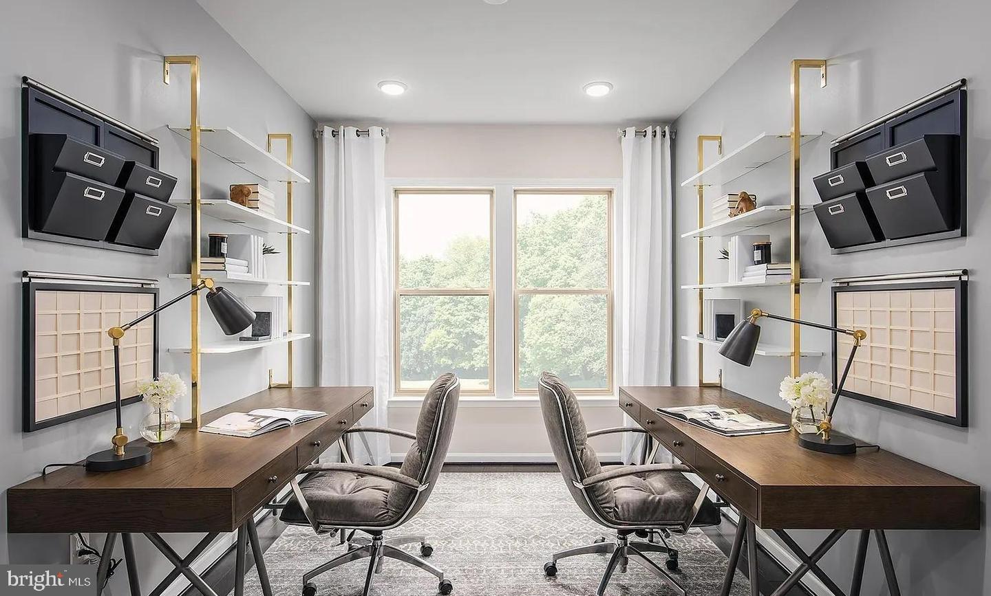 6863 MOONSTONE PEONY LN, HAYMARKET, Virginia 20169, 2 Bedrooms Bedrooms, 11 Rooms Rooms,2 BathroomsBathrooms,Residential,For sale,6863 MOONSTONE PEONY LN,VAPW2113430 MLS # VAPW2113430