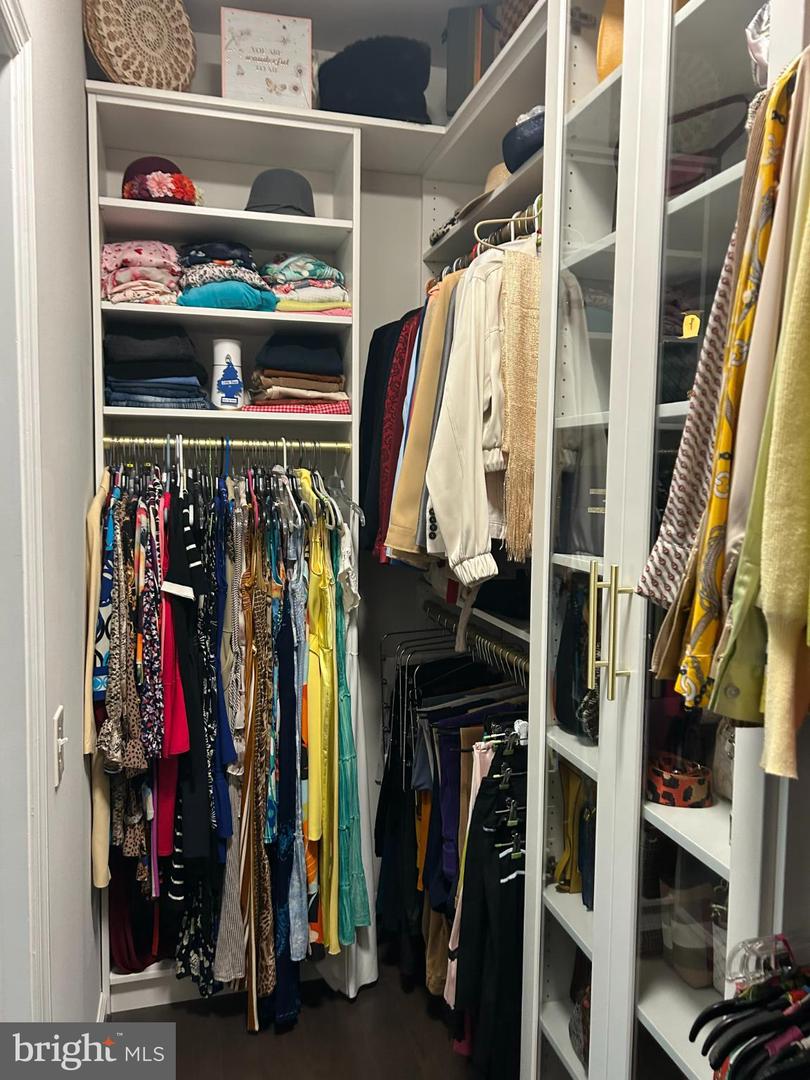 6863 MOONSTONE PEONY LN, HAYMARKET, Virginia 20169, 2 Bedrooms Bedrooms, 11 Rooms Rooms,2 BathroomsBathrooms,Residential,For sale,6863 MOONSTONE PEONY LN,VAPW2113430 MLS # VAPW2113430