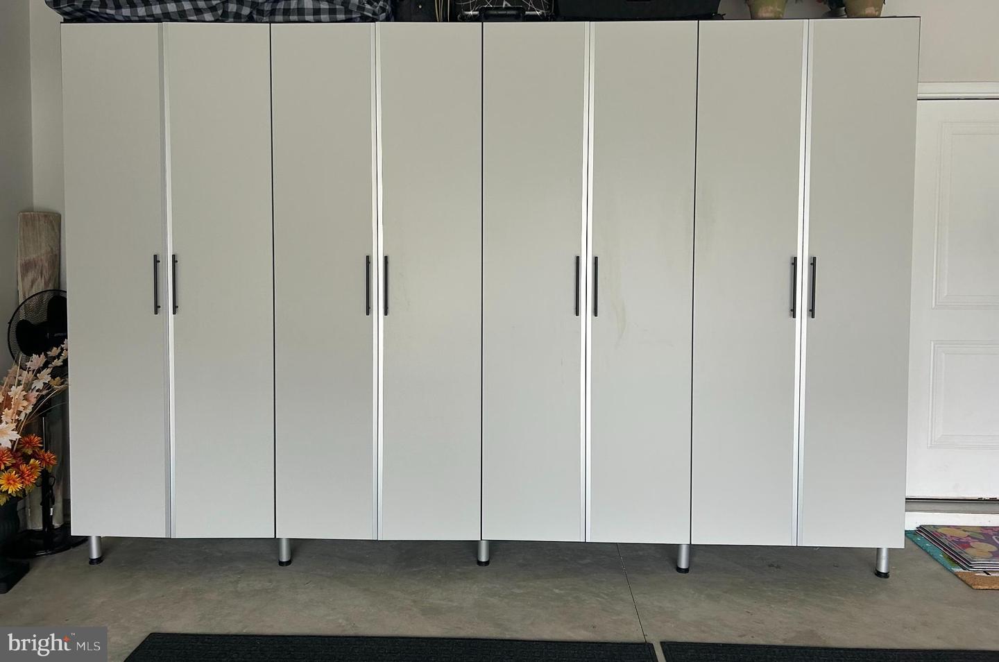 6863 MOONSTONE PEONY LN, HAYMARKET, Virginia 20169, 2 Bedrooms Bedrooms, 11 Rooms Rooms,2 BathroomsBathrooms,Residential,For sale,6863 MOONSTONE PEONY LN,VAPW2113430 MLS # VAPW2113430