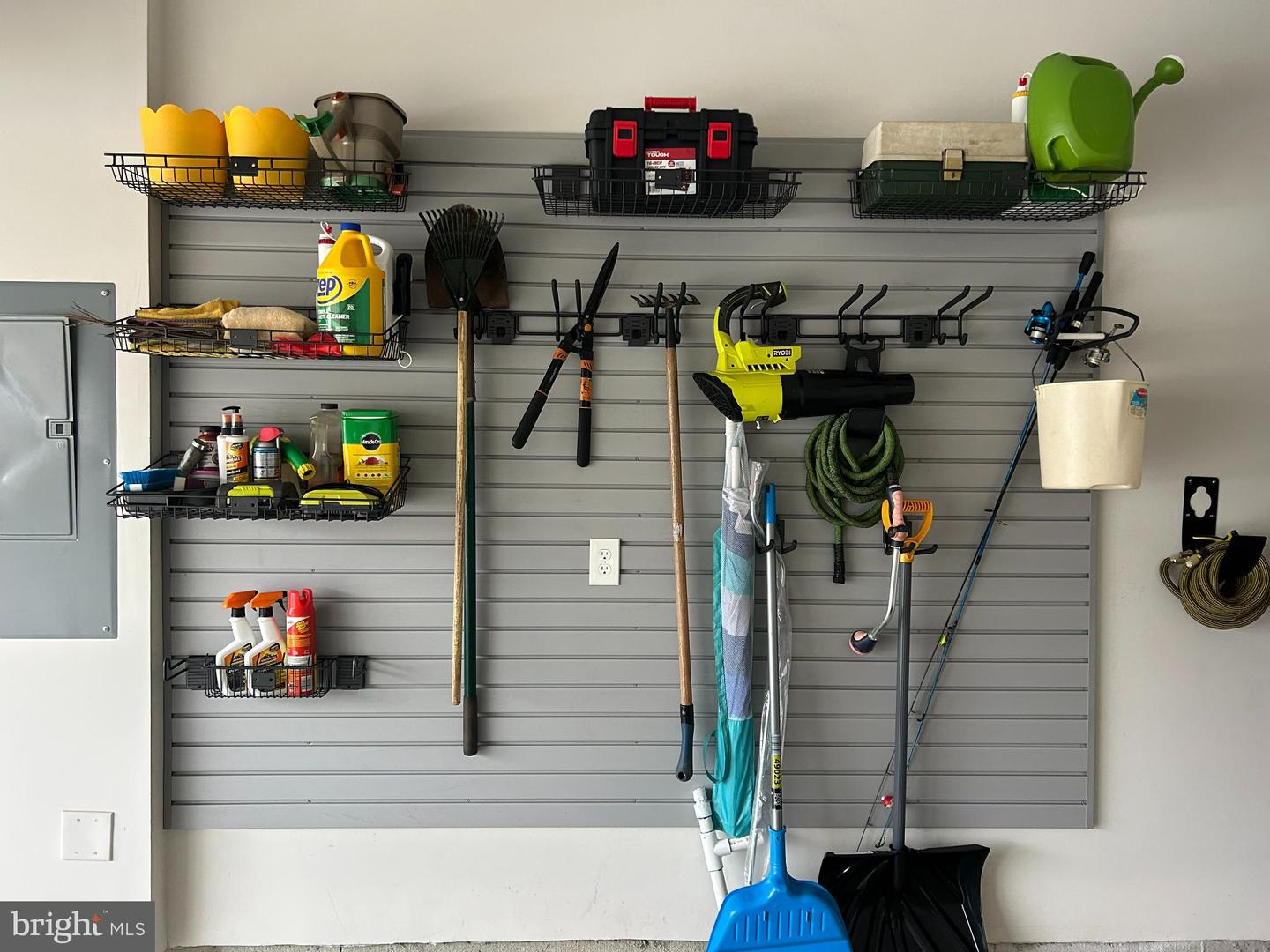 6863 MOONSTONE PEONY LN, HAYMARKET, Virginia 20169, 2 Bedrooms Bedrooms, 11 Rooms Rooms,2 BathroomsBathrooms,Residential,For sale,6863 MOONSTONE PEONY LN,VAPW2113430 MLS # VAPW2113430