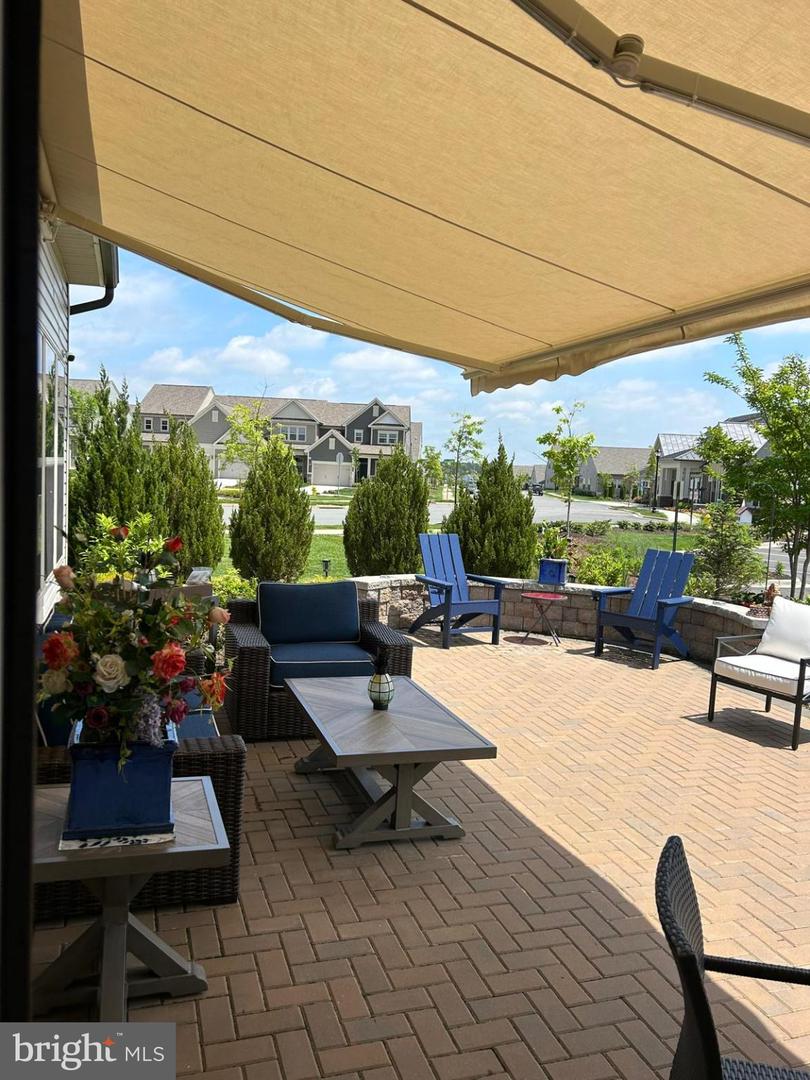 6863 MOONSTONE PEONY LN, HAYMARKET, Virginia 20169, 2 Bedrooms Bedrooms, 11 Rooms Rooms,2 BathroomsBathrooms,Residential,For sale,6863 MOONSTONE PEONY LN,VAPW2113430 MLS # VAPW2113430