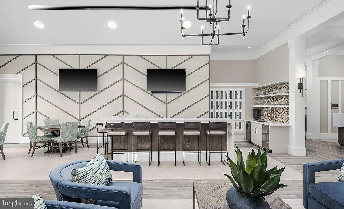 6863 MOONSTONE PEONY LN, HAYMARKET, Virginia 20169, 2 Bedrooms Bedrooms, 11 Rooms Rooms,2 BathroomsBathrooms,Residential,For sale,6863 MOONSTONE PEONY LN,VAPW2113430 MLS # VAPW2113430