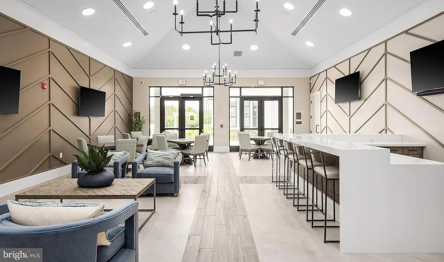 6863 MOONSTONE PEONY LN, HAYMARKET, Virginia 20169, 2 Bedrooms Bedrooms, 11 Rooms Rooms,2 BathroomsBathrooms,Residential,For sale,6863 MOONSTONE PEONY LN,VAPW2113430 MLS # VAPW2113430