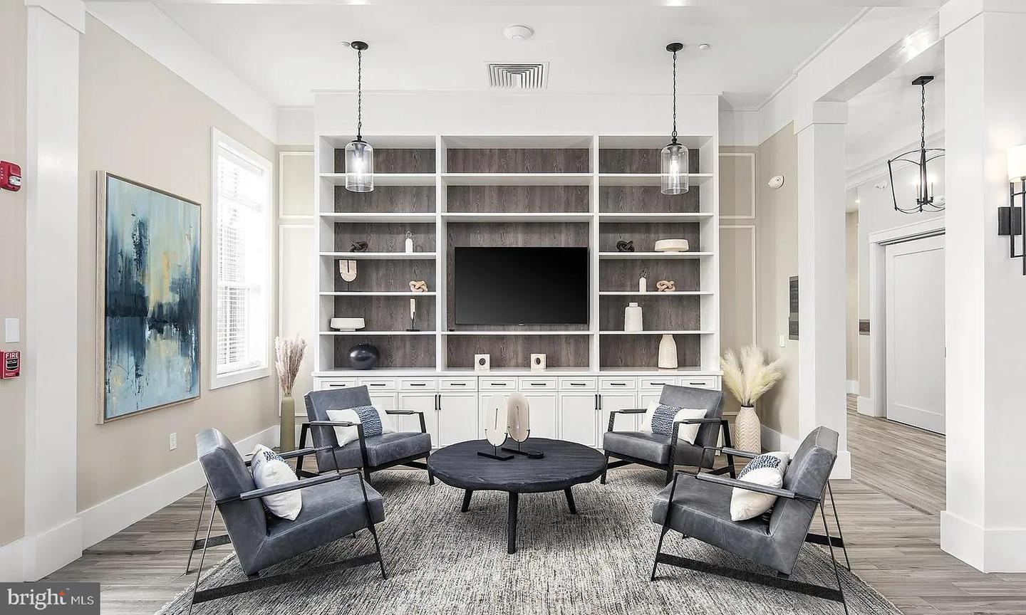 6863 MOONSTONE PEONY LN, HAYMARKET, Virginia 20169, 2 Bedrooms Bedrooms, 11 Rooms Rooms,2 BathroomsBathrooms,Residential,For sale,6863 MOONSTONE PEONY LN,VAPW2113430 MLS # VAPW2113430