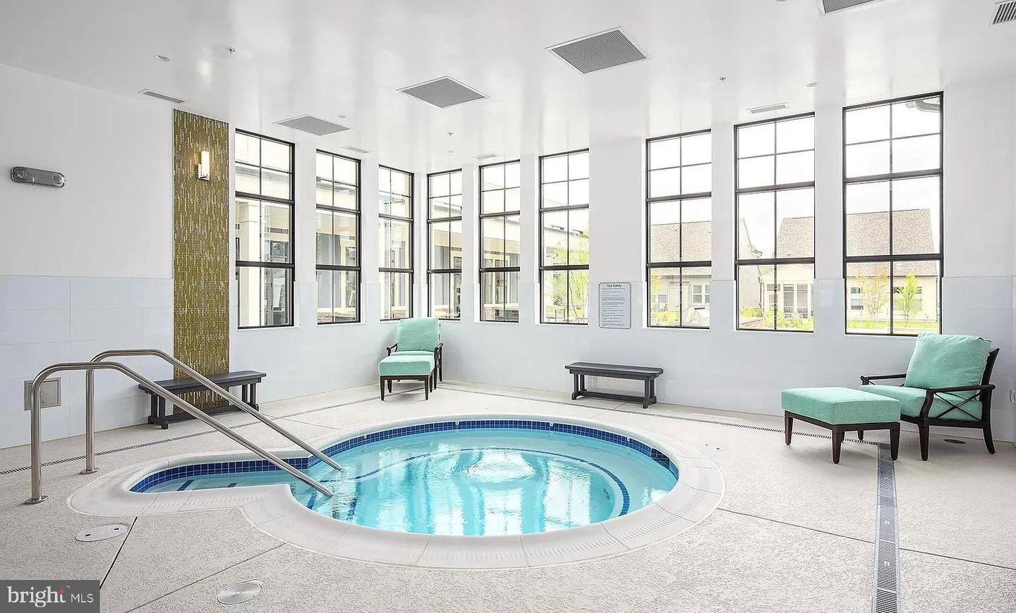 6863 MOONSTONE PEONY LN, HAYMARKET, Virginia 20169, 2 Bedrooms Bedrooms, 11 Rooms Rooms,2 BathroomsBathrooms,Residential,For sale,6863 MOONSTONE PEONY LN,VAPW2113430 MLS # VAPW2113430