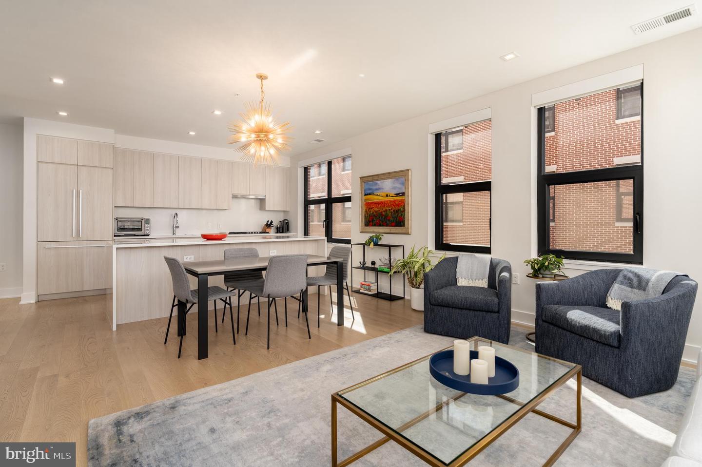 737 SWANN AVE #402, ALEXANDRIA, Virginia 22301, 2 Bedrooms Bedrooms, ,2 BathroomsBathrooms,Residential,For sale,737 SWANN AVE #402,VAAX2054572 MLS # VAAX2054572