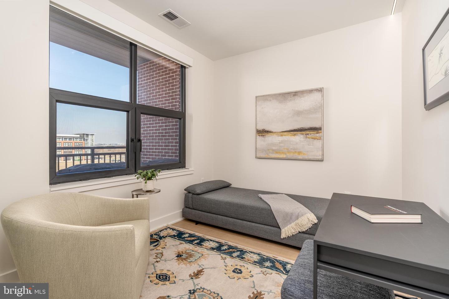 737 SWANN AVE #402, ALEXANDRIA, Virginia 22301, 2 Bedrooms Bedrooms, ,2 BathroomsBathrooms,Residential,For sale,737 SWANN AVE #402,VAAX2054572 MLS # VAAX2054572