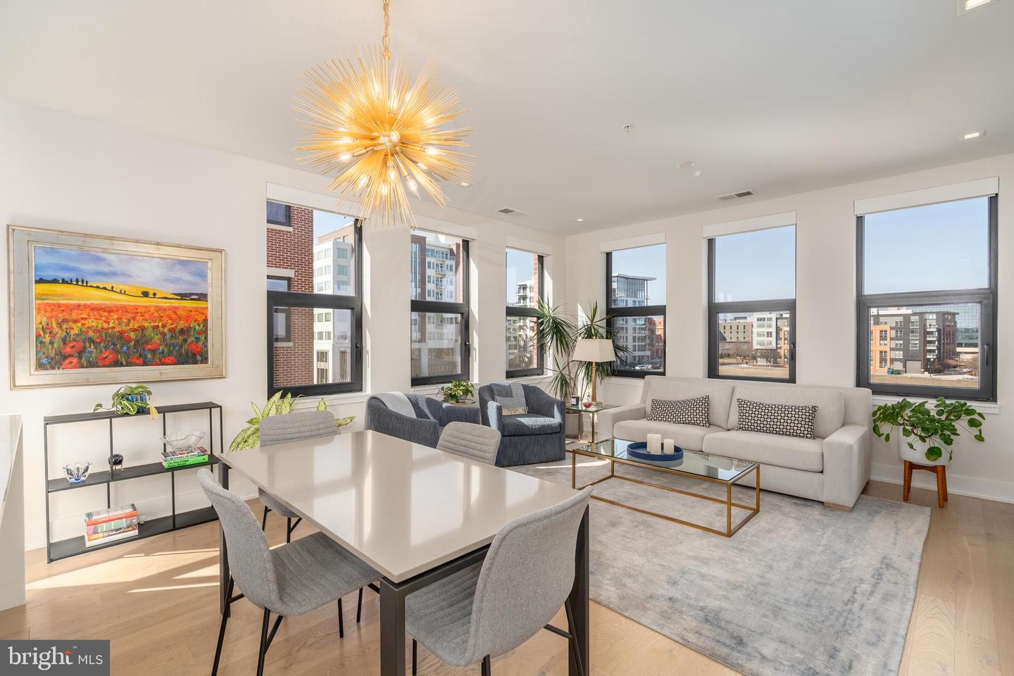 737 SWANN AVE #402, ALEXANDRIA, Virginia 22301, 2 Bedrooms Bedrooms, ,2 BathroomsBathrooms,Residential,For sale,737 SWANN AVE #402,VAAX2054572 MLS # VAAX2054572