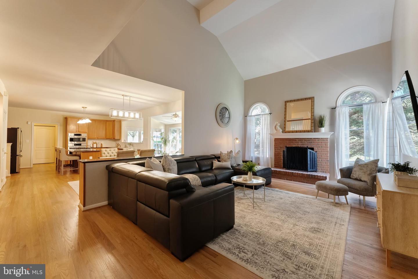 12704 AUTUMN CREST DR, OAK HILL, Virginia 20171, 4 Bedrooms Bedrooms, ,4 BathroomsBathrooms,Residential,For sale,12704 AUTUMN CREST DR,VAFX2293134 MLS # VAFX2293134