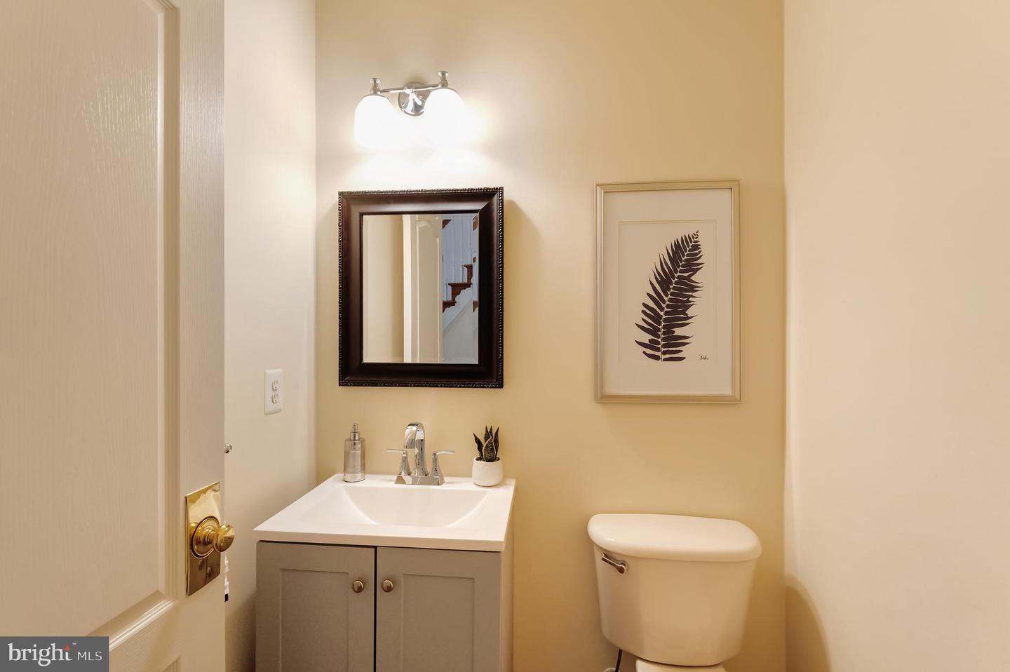 12704 AUTUMN CREST DR, OAK HILL, Virginia 20171, 4 Bedrooms Bedrooms, ,4 BathroomsBathrooms,Residential,For sale,12704 AUTUMN CREST DR,VAFX2293134 MLS # VAFX2293134