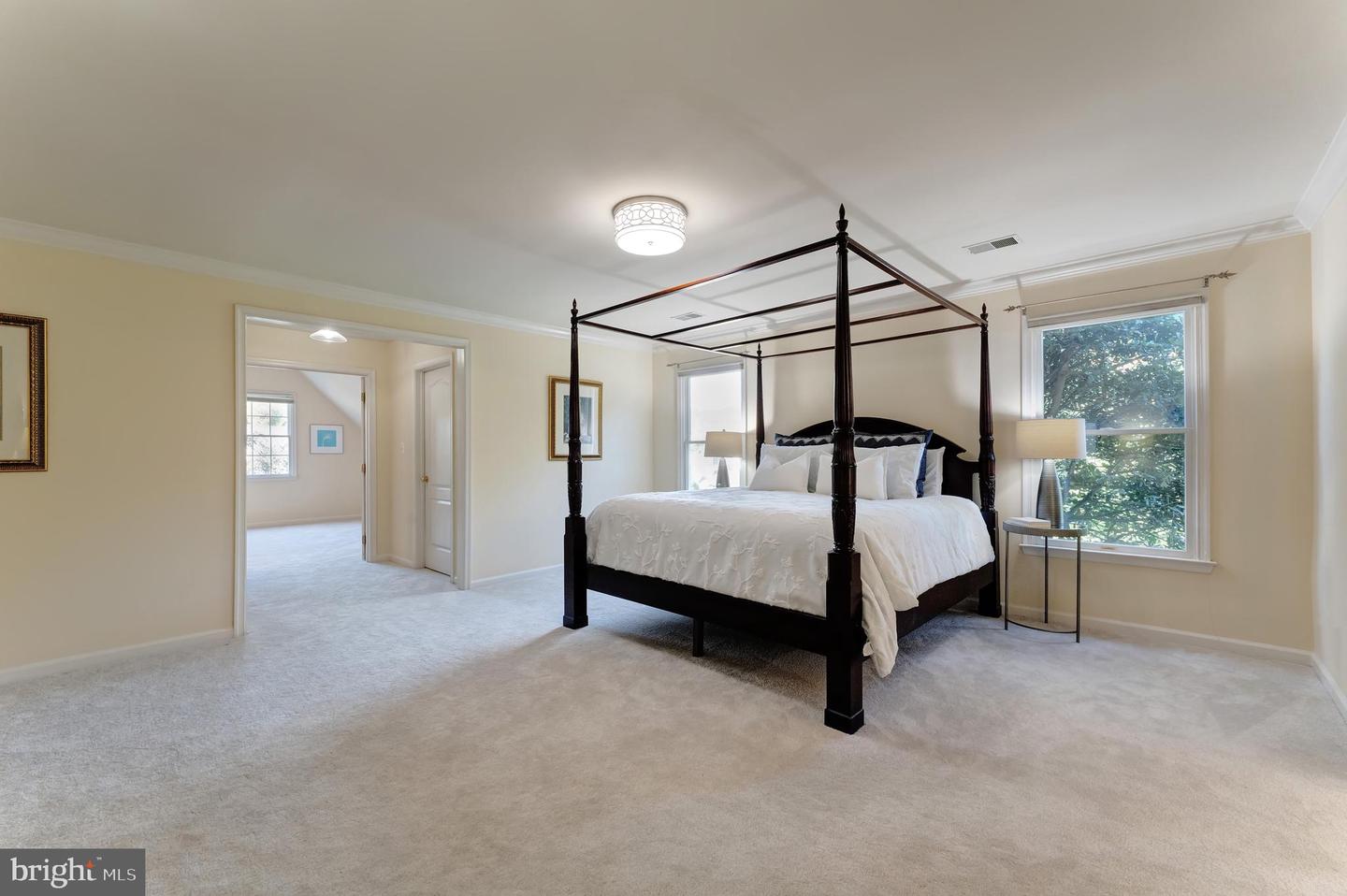 12704 AUTUMN CREST DR, OAK HILL, Virginia 20171, 4 Bedrooms Bedrooms, ,4 BathroomsBathrooms,Residential,For sale,12704 AUTUMN CREST DR,VAFX2293134 MLS # VAFX2293134