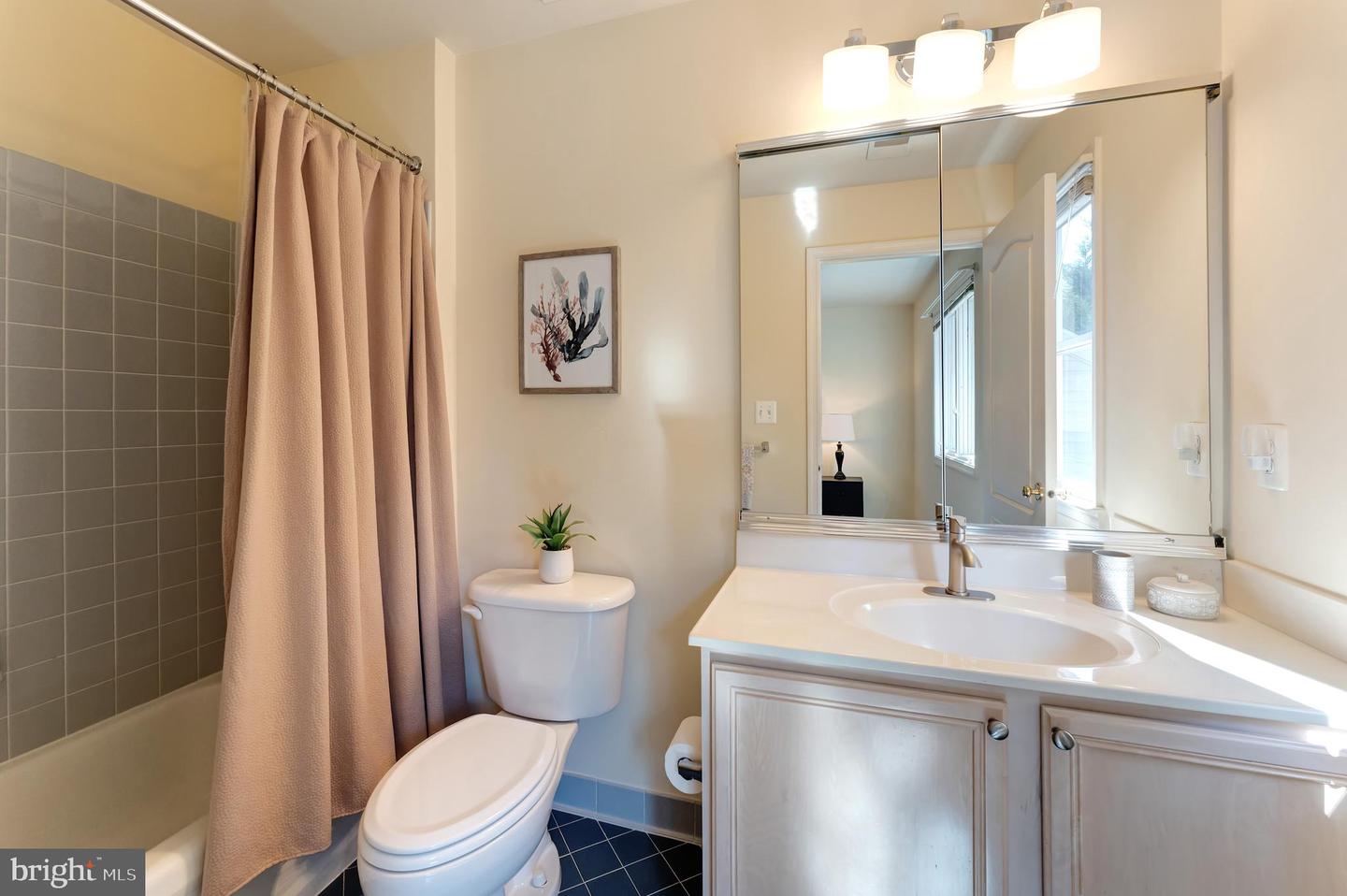 12704 AUTUMN CREST DR, OAK HILL, Virginia 20171, 4 Bedrooms Bedrooms, ,4 BathroomsBathrooms,Residential,For sale,12704 AUTUMN CREST DR,VAFX2293134 MLS # VAFX2293134