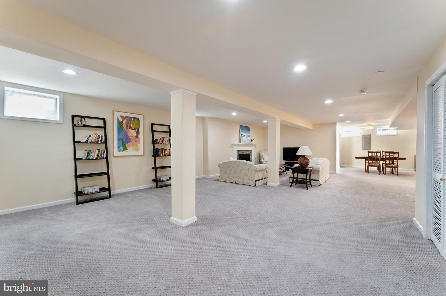 12704 AUTUMN CREST DR, OAK HILL, Virginia 20171, 4 Bedrooms Bedrooms, ,4 BathroomsBathrooms,Residential,For sale,12704 AUTUMN CREST DR,VAFX2293134 MLS # VAFX2293134