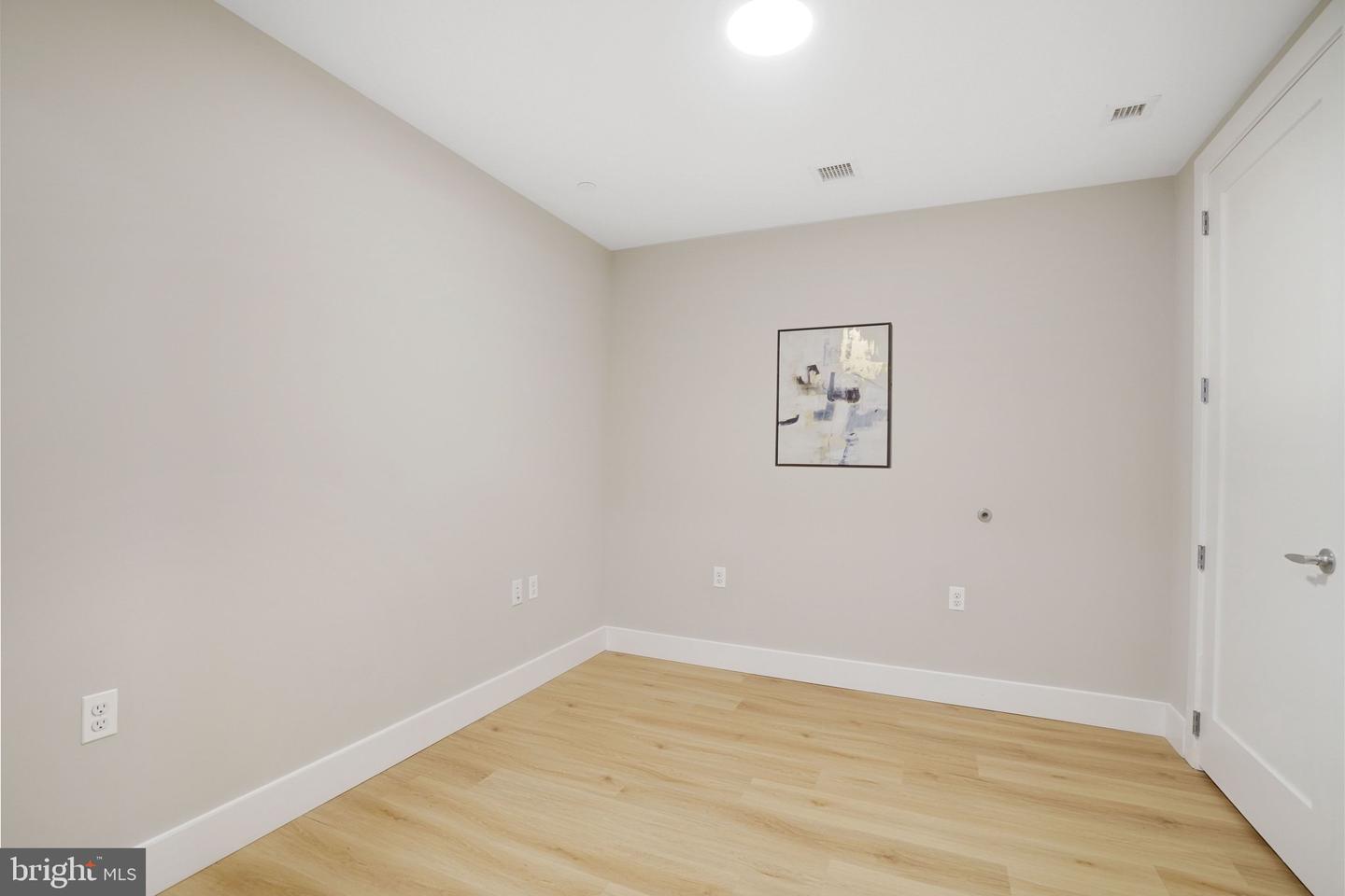 801 N FAIRFAX ST #421, ALEXANDRIA, Virginia 22314, 2 Bedrooms Bedrooms, ,2 BathroomsBathrooms,Residential,For sale,801 N FAIRFAX ST #421,VAAX2054574 MLS # VAAX2054574