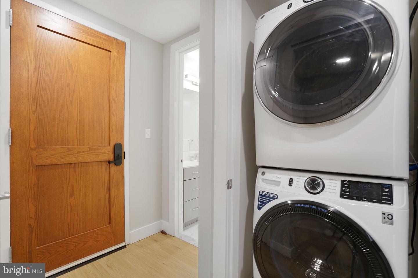 801 N FAIRFAX ST #421, ALEXANDRIA, Virginia 22314, 2 Bedrooms Bedrooms, ,2 BathroomsBathrooms,Residential,For sale,801 N FAIRFAX ST #421,VAAX2054574 MLS # VAAX2054574