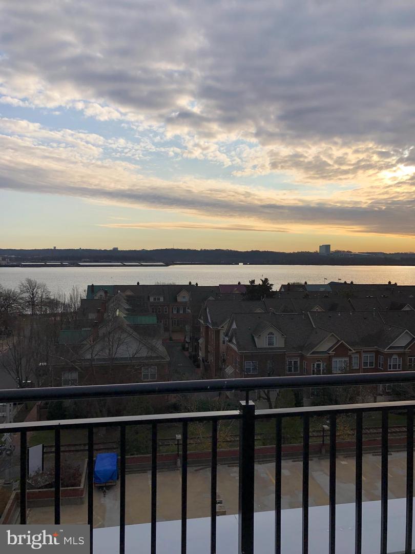 801 N FAIRFAX ST #421, ALEXANDRIA, Virginia 22314, 2 Bedrooms Bedrooms, ,2 BathroomsBathrooms,Residential,For sale,801 N FAIRFAX ST #421,VAAX2054574 MLS # VAAX2054574