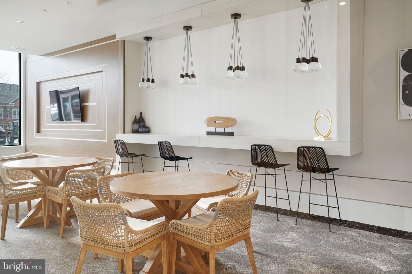 801 N FAIRFAX ST #421, ALEXANDRIA, Virginia 22314, 2 Bedrooms Bedrooms, ,2 BathroomsBathrooms,Residential,For sale,801 N FAIRFAX ST #421,VAAX2054574 MLS # VAAX2054574