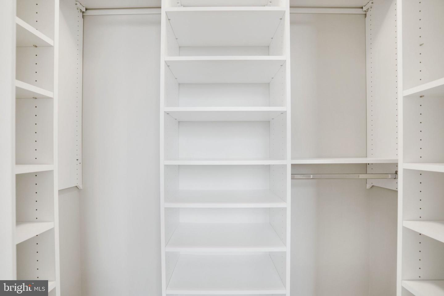 801 N FAIRFAX ST #421, ALEXANDRIA, Virginia 22314, 2 Bedrooms Bedrooms, ,2 BathroomsBathrooms,Residential,For sale,801 N FAIRFAX ST #421,VAAX2054574 MLS # VAAX2054574