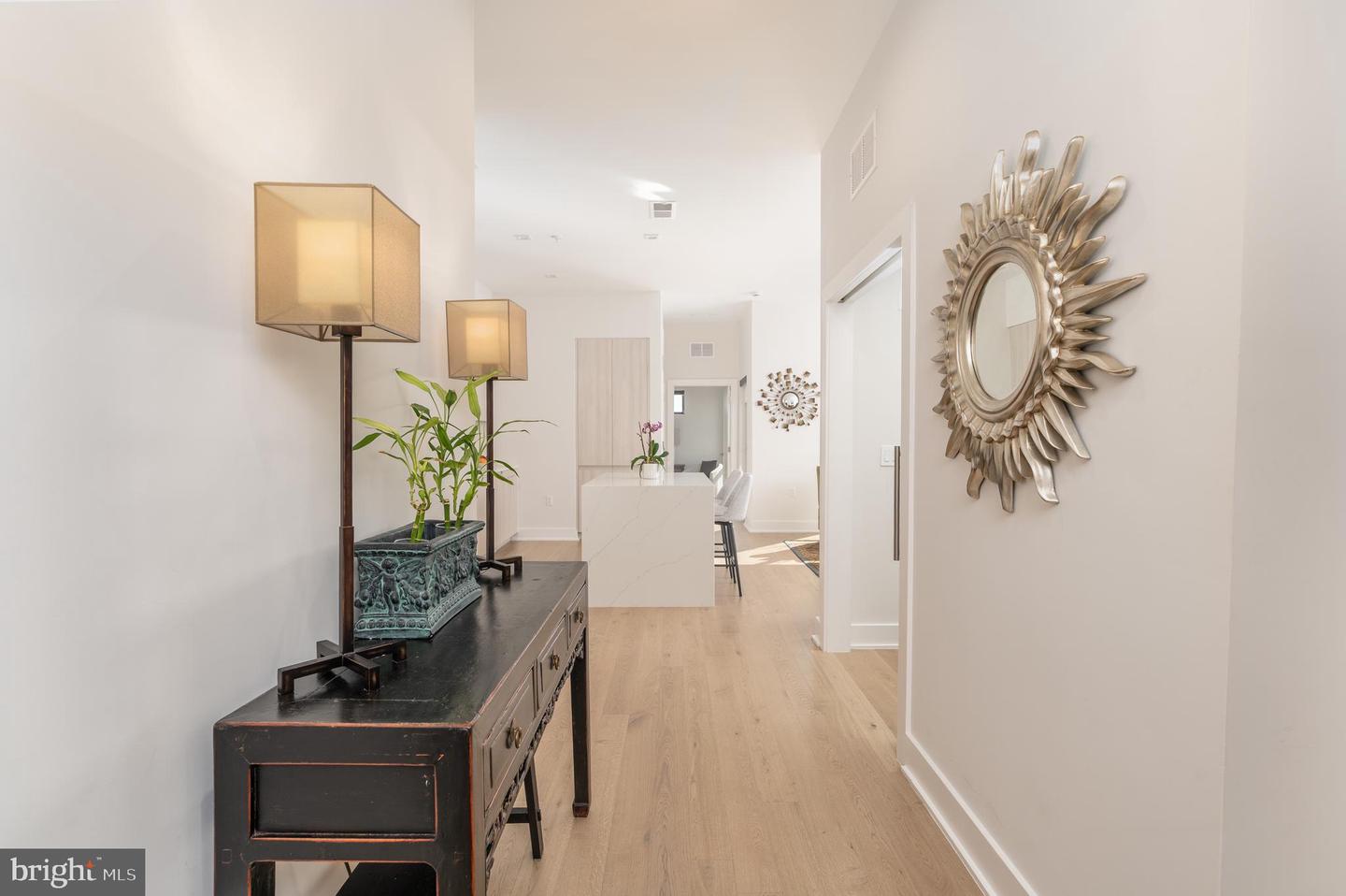 737 SWANN AVE #607, ALEXANDRIA, Virginia 22301, 1 Bedroom Bedrooms, ,2 BathroomsBathrooms,Residential,For sale,737 SWANN AVE #607,VAAX2054576 MLS # VAAX2054576