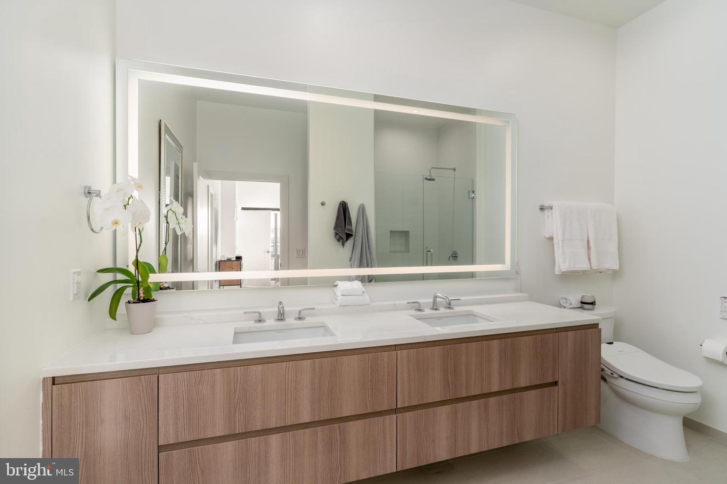 737 SWANN AVE #607, ALEXANDRIA, Virginia 22301, 1 Bedroom Bedrooms, ,2 BathroomsBathrooms,Residential,For sale,737 SWANN AVE #607,VAAX2054576 MLS # VAAX2054576