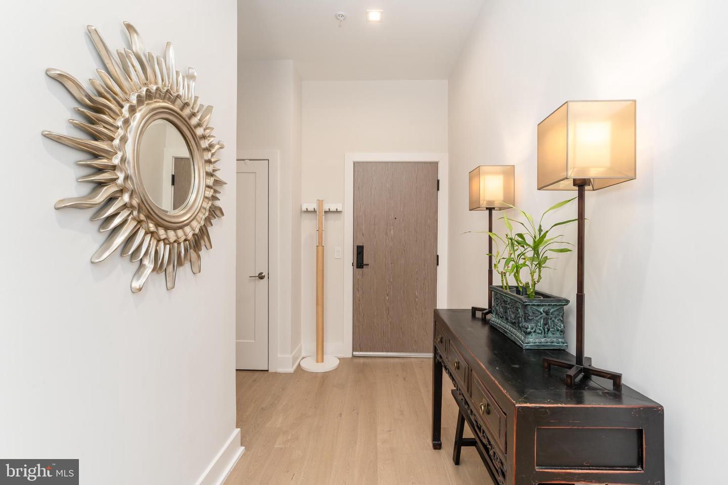 737 SWANN AVE #607, ALEXANDRIA, Virginia 22301, 1 Bedroom Bedrooms, ,2 BathroomsBathrooms,Residential,For sale,737 SWANN AVE #607,VAAX2054576 MLS # VAAX2054576