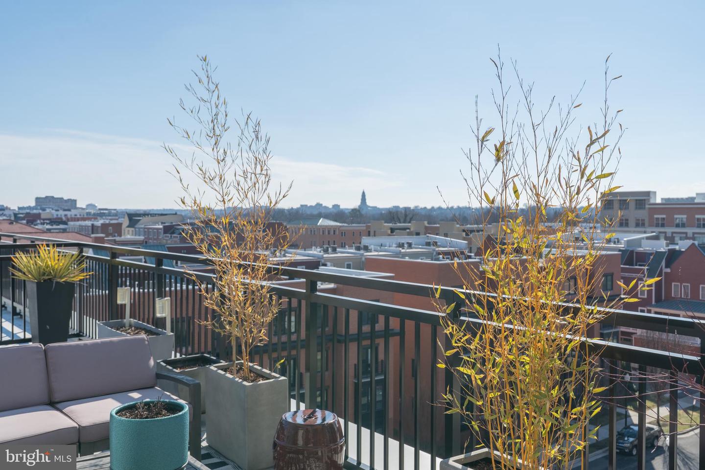 737 SWANN AVE #607, ALEXANDRIA, Virginia 22301, 1 Bedroom Bedrooms, ,2 BathroomsBathrooms,Residential,For sale,737 SWANN AVE #607,VAAX2054576 MLS # VAAX2054576