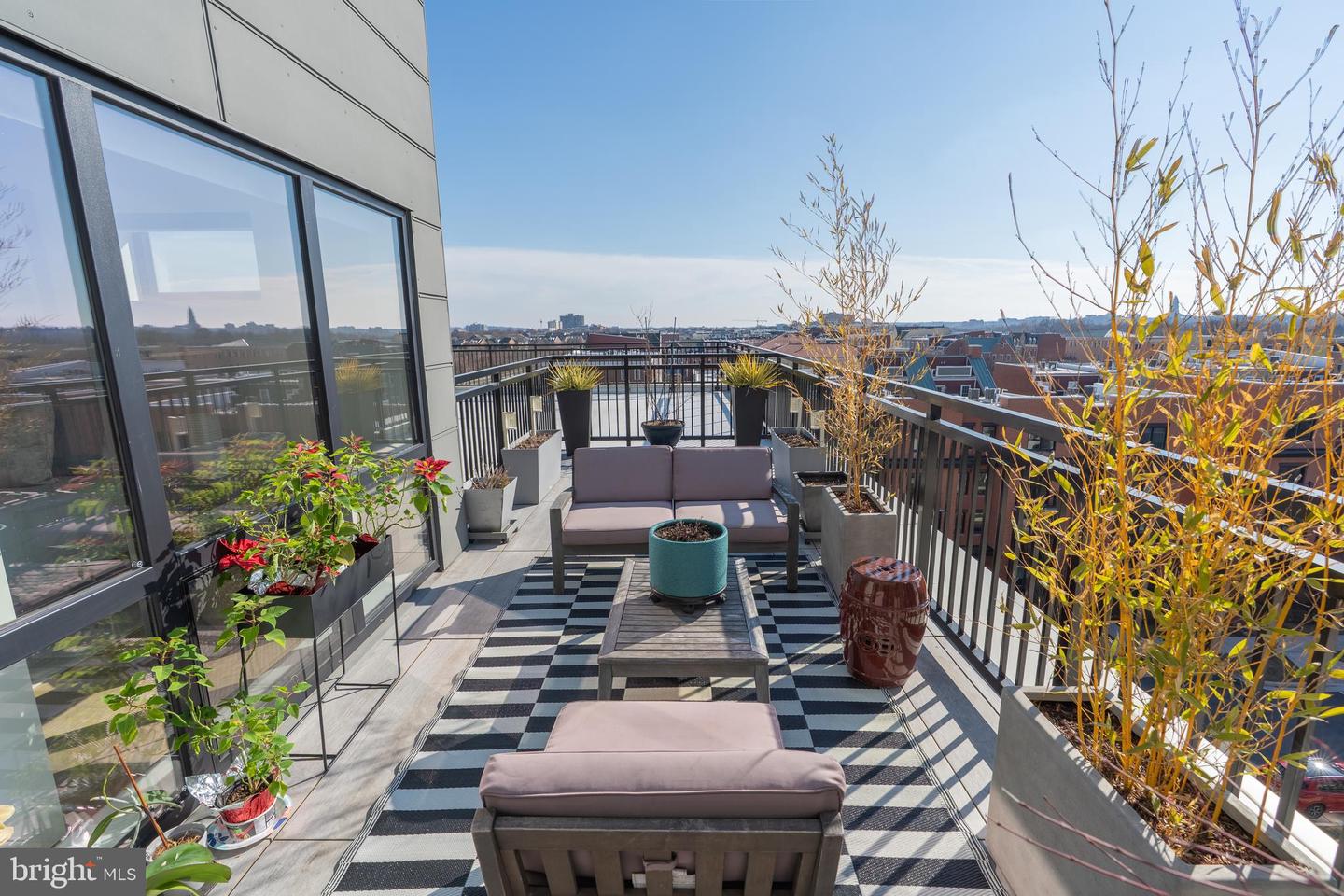 737 SWANN AVE #607, ALEXANDRIA, Virginia 22301, 1 Bedroom Bedrooms, ,2 BathroomsBathrooms,Residential,For sale,737 SWANN AVE #607,VAAX2054576 MLS # VAAX2054576