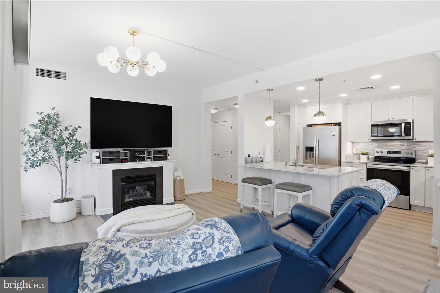 1000 N RANDOLPH ST #209, ARLINGTON, Virginia 22201, 3 Bedrooms Bedrooms, ,2 BathroomsBathrooms,Residential,For sale,1000 N RANDOLPH ST #209,VAAR2069410 MLS # VAAR2069410