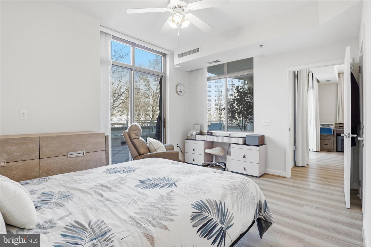 1000 N RANDOLPH ST #209, ARLINGTON, Virginia 22201, 3 Bedrooms Bedrooms, ,2 BathroomsBathrooms,Residential,For sale,1000 N RANDOLPH ST #209,VAAR2069410 MLS # VAAR2069410